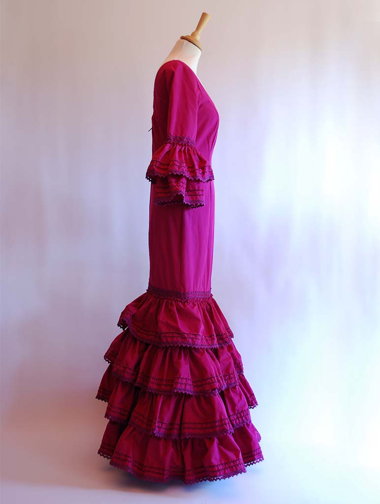 Alquilar traje de flamenca